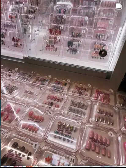 Nail collection display content