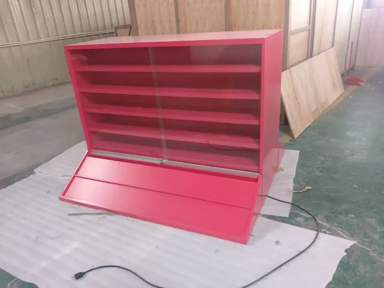 Main fixture during manufacturing in the factory